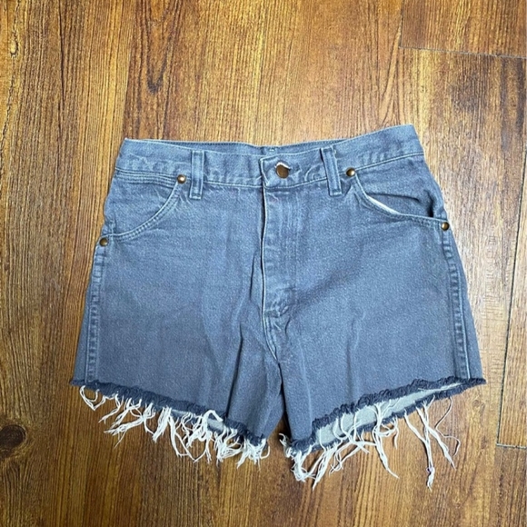 Wrangler grey diy jean shorts - Picture 2 of 2